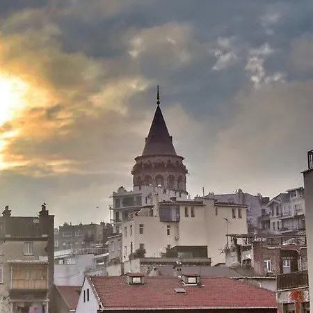 公寓式酒店 Galata Melling 3*